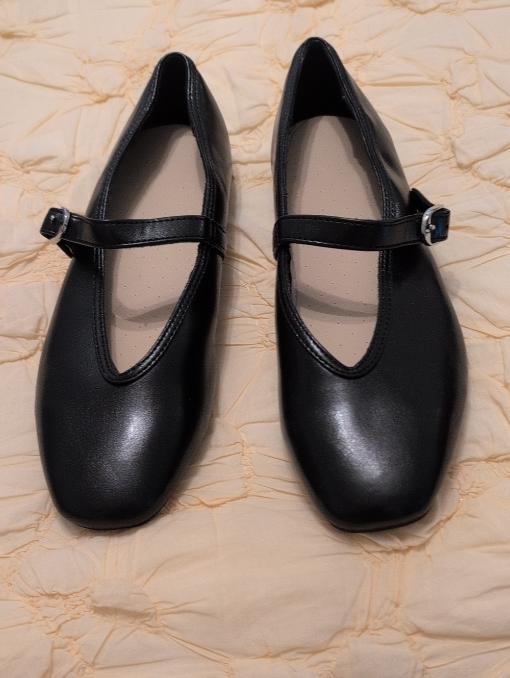Old Navy Black Mary Jane Dress Flats